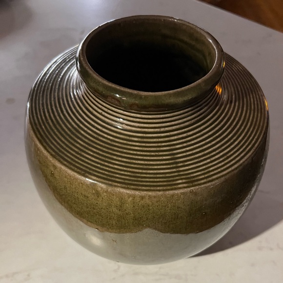 Vintage earthenware vase - Picture 1 of 3